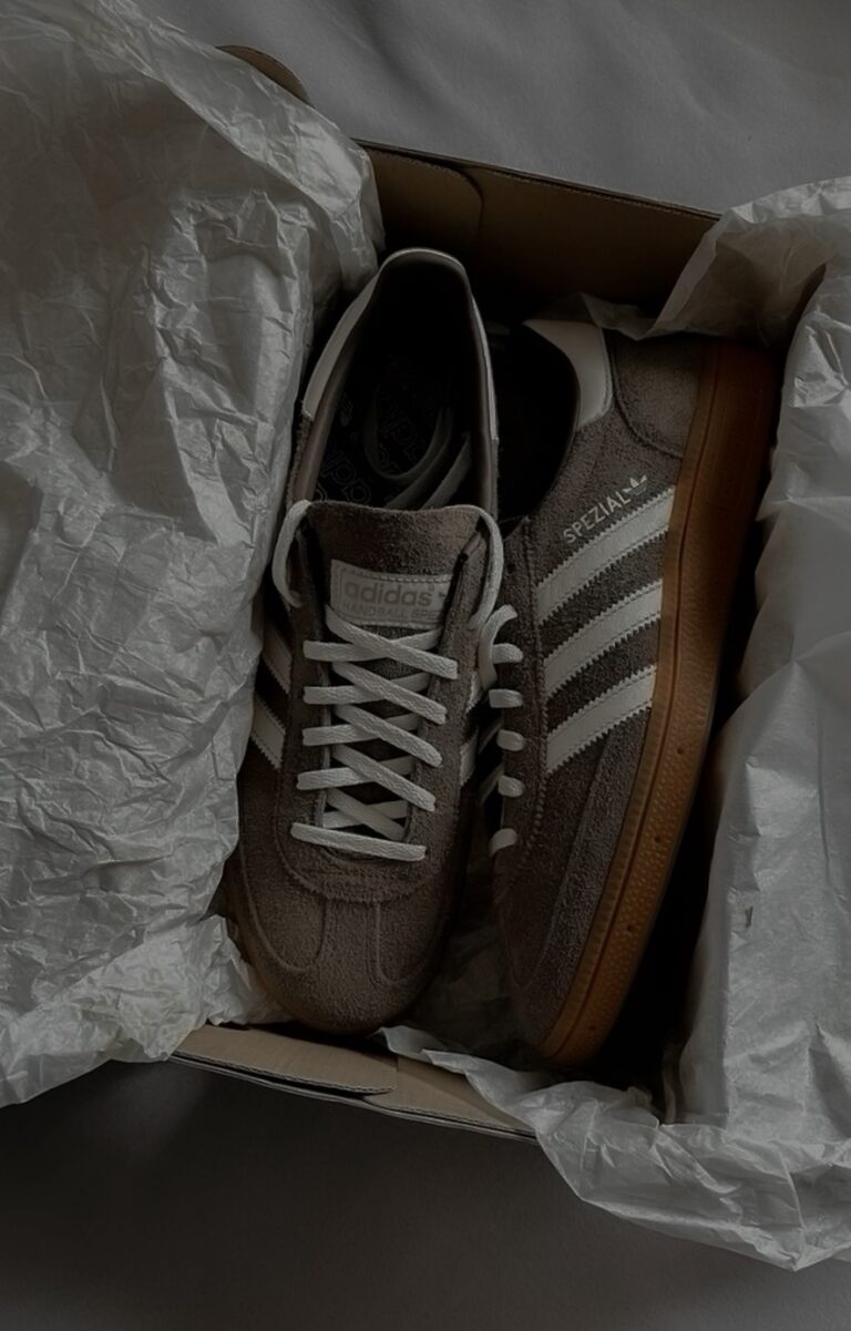 17 Clever Ideas How to Wear Adidas Sambas 