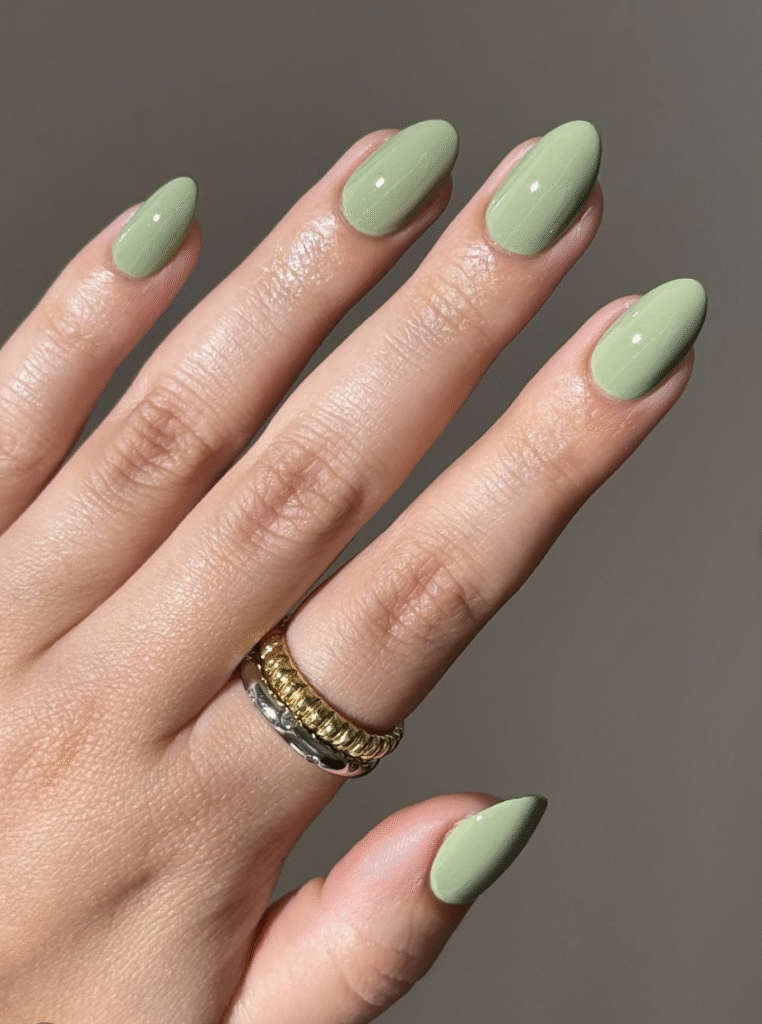 green spring nails 2026