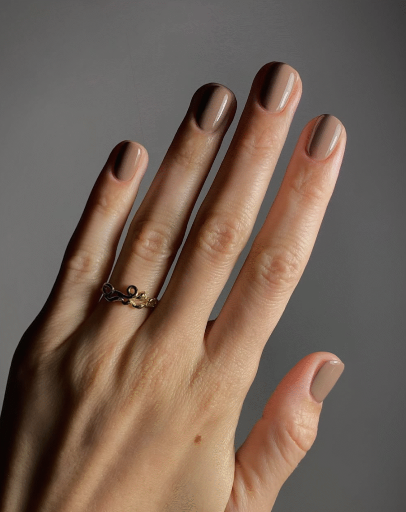 trendy nail colors for april