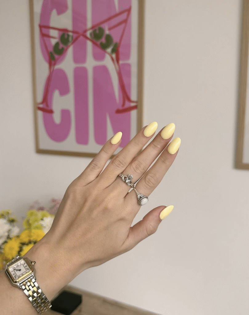 yellow nails 2026
